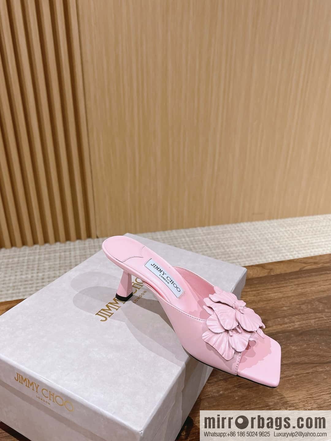 [】𝐉𝐢𝐦𝐦𝐲 𝐂𝐡𝐨𝐨# Zhou Yangjie's new bow kitten and slippers