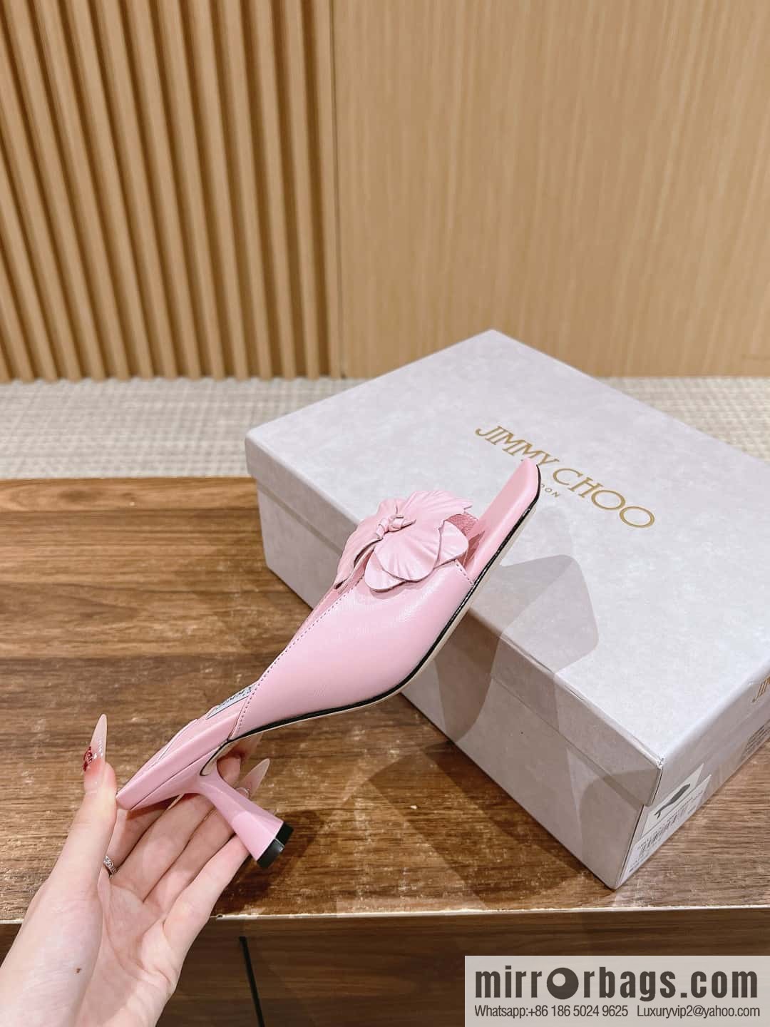 [】𝐉𝐢𝐦𝐦𝐲 𝐂𝐡𝐨𝐨# Zhou Yangjie's new bow kitten and slippers