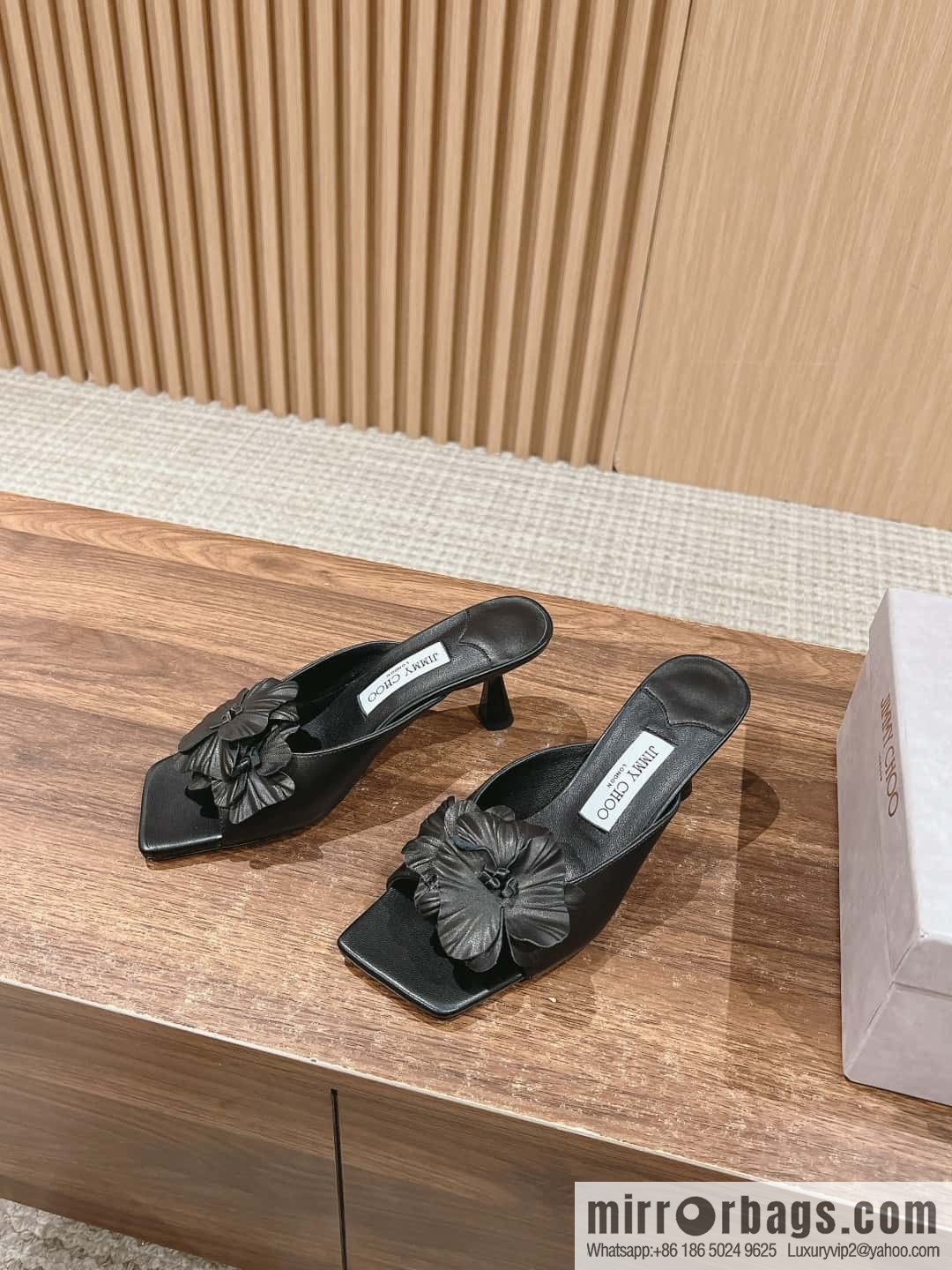 [】𝐉𝐢𝐦𝐦𝐲 𝐂𝐡𝐨𝐨# Zhou Yangjie's new bow kitten and slippers