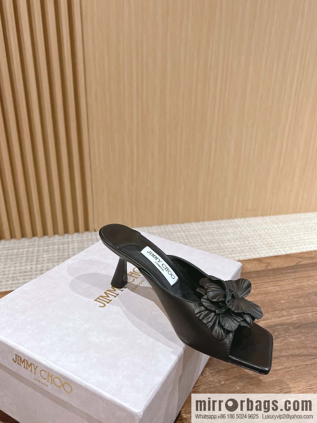 [】𝐉𝐢𝐦𝐦𝐲 𝐂𝐡𝐨𝐨# Zhou Yangjie's new bow kitten and slippers