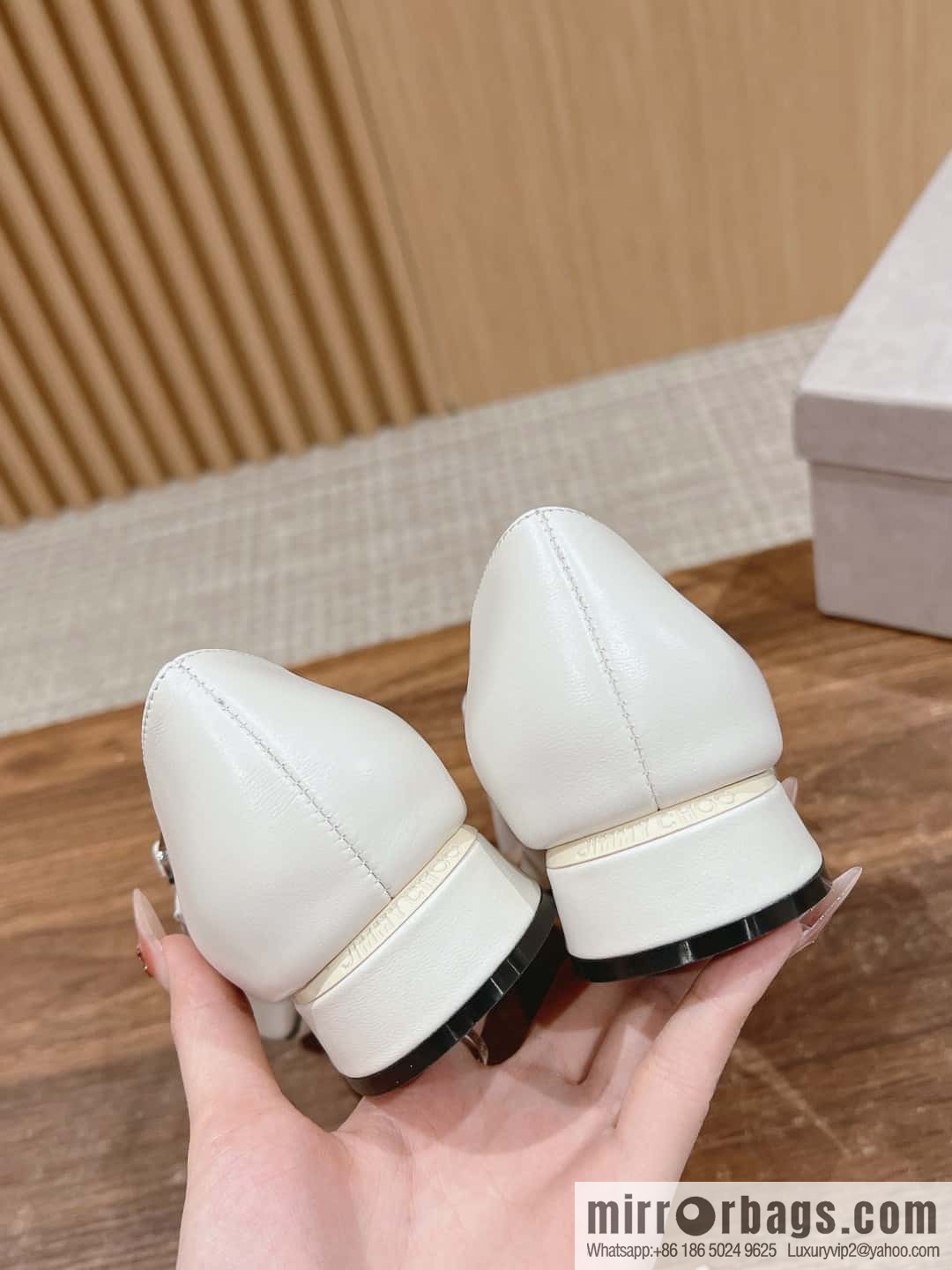 [】𝐉𝐢𝐦𝐦𝐲 𝐂𝐡𝐨𝐨# Zhou Yangjie's new flower Mary Jane shoes