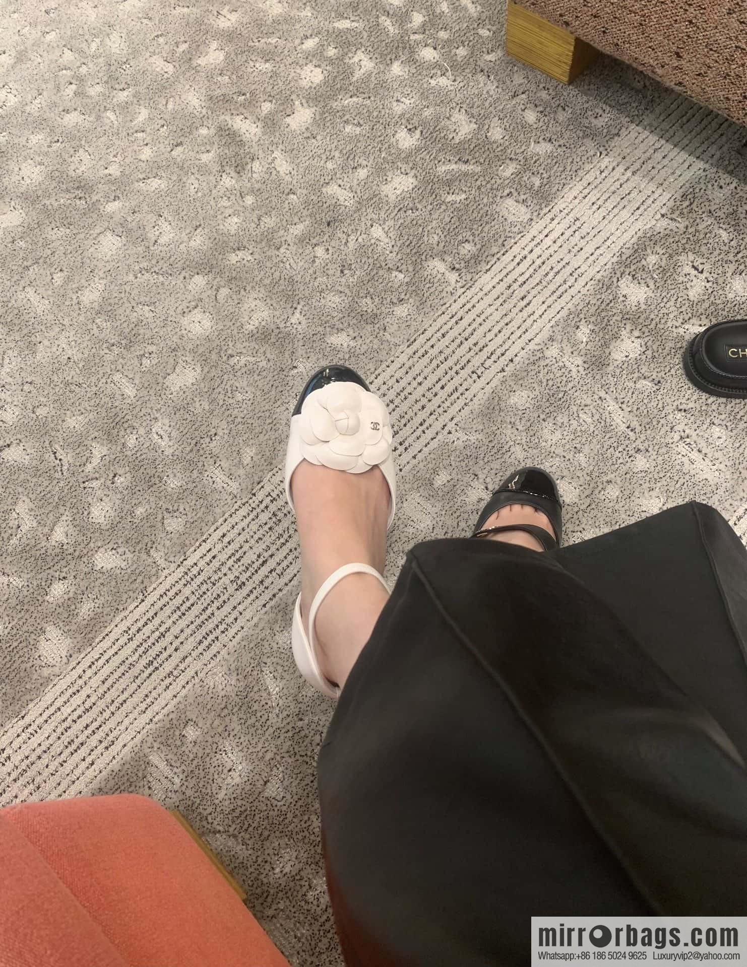 CHANEL Xiaoxiang Early Spring Camellia 🥰 Hollow Mary Jane Sandals