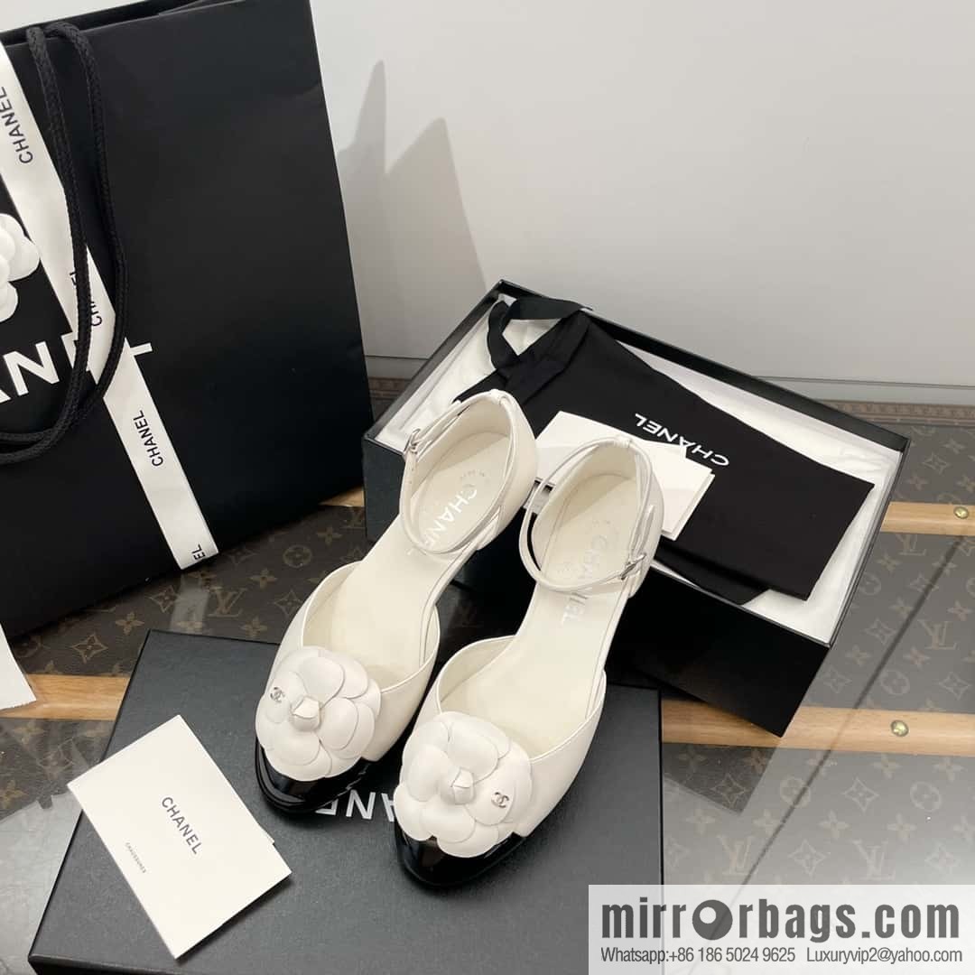 CHANEL Xiaoxiang Early Spring Camellia 🥰 Hollow Mary Jane Sandals