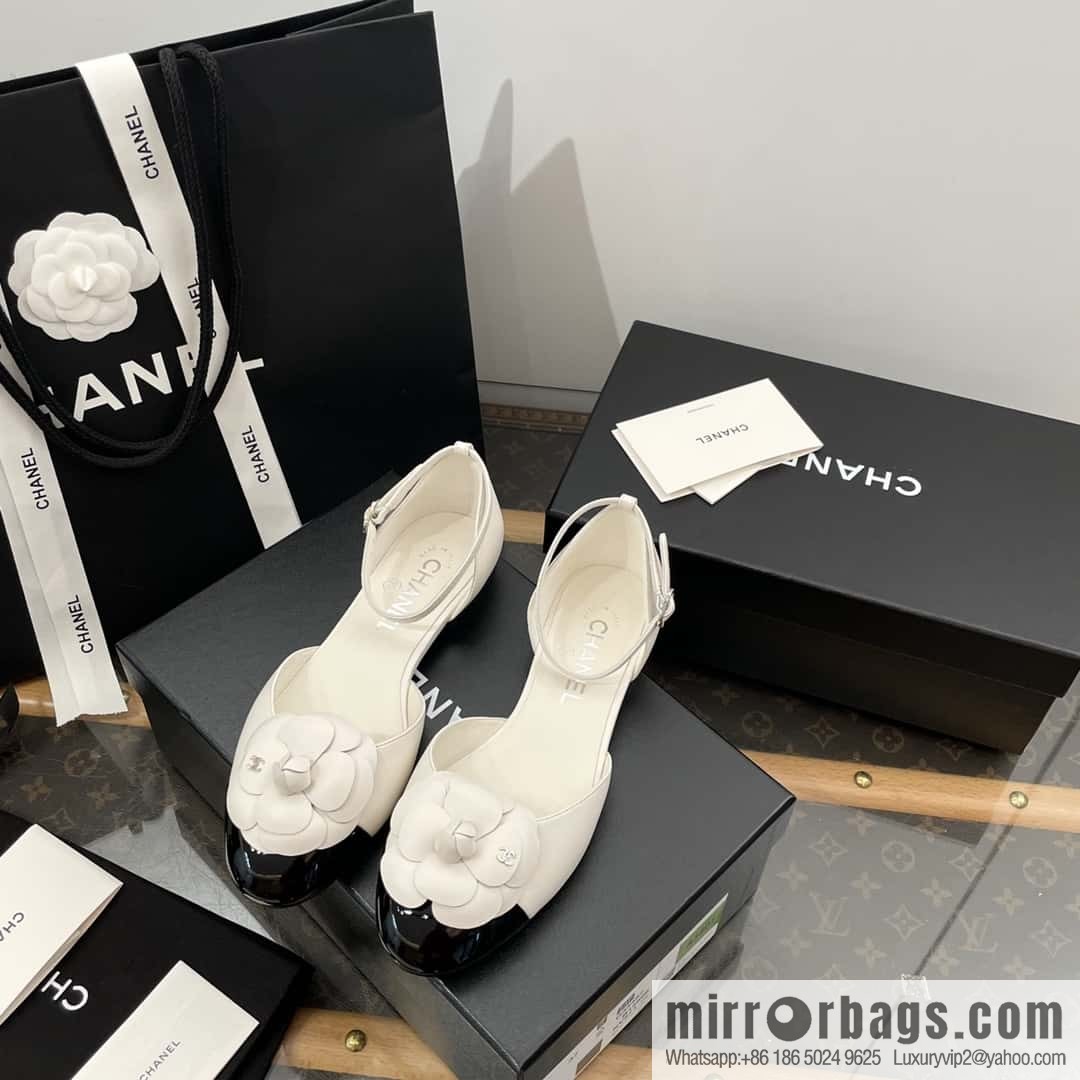 CHANEL Xiaoxiang Early Spring Camellia 🥰 Hollow Mary Jane Sandals