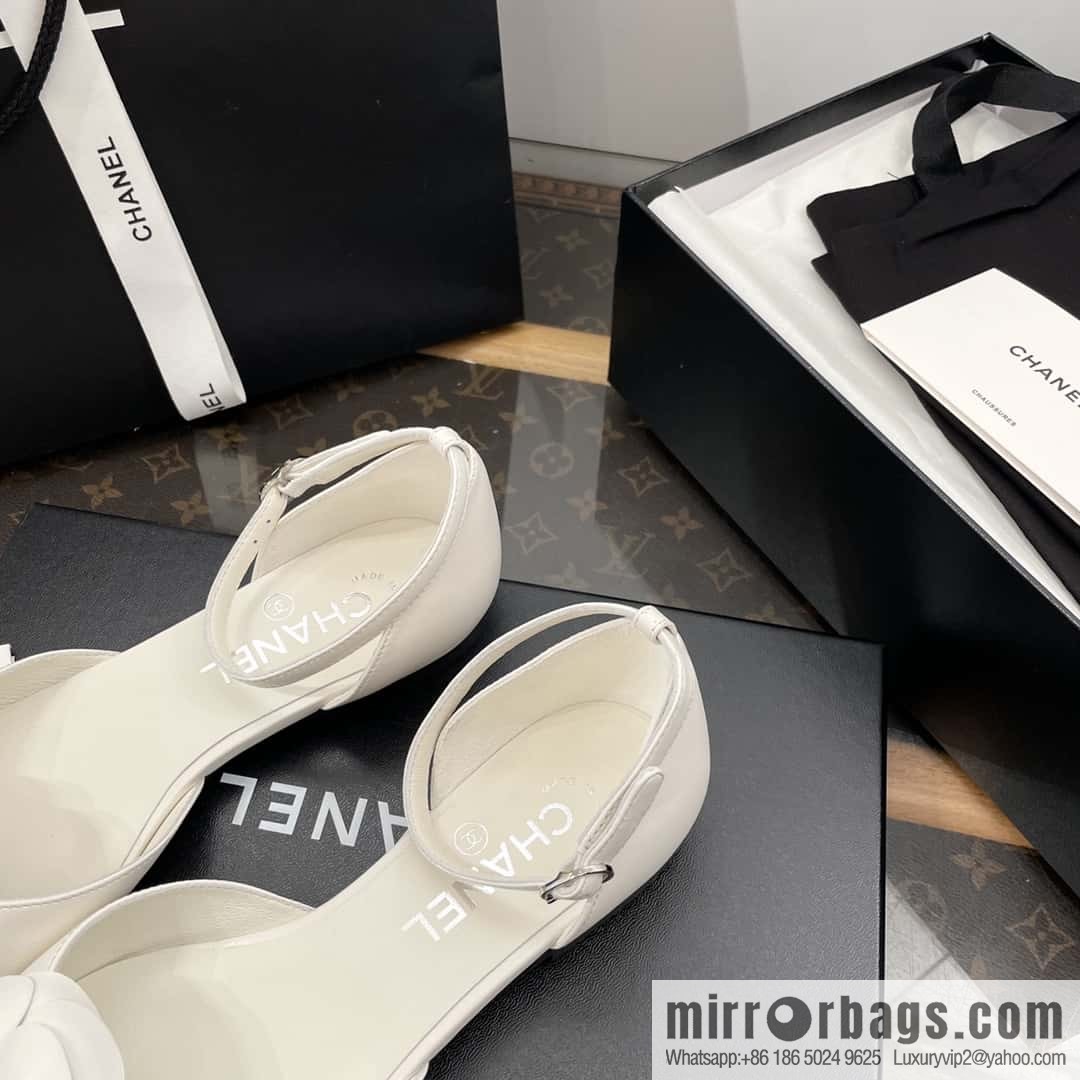 CHANEL Xiaoxiang Early Spring Camellia 🥰 Hollow Mary Jane Sandals