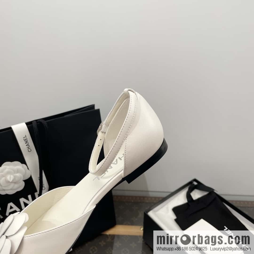 CHANEL Xiaoxiang Early Spring Camellia 🥰 Hollow Mary Jane Sandals