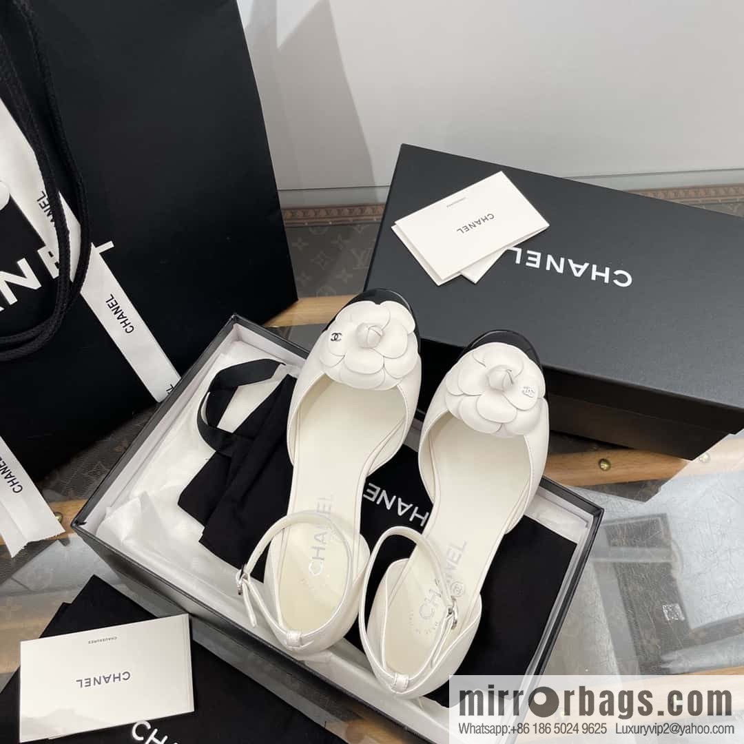 CHANEL Xiaoxiang Early Spring Camellia 🥰 Hollow Mary Jane Sandals