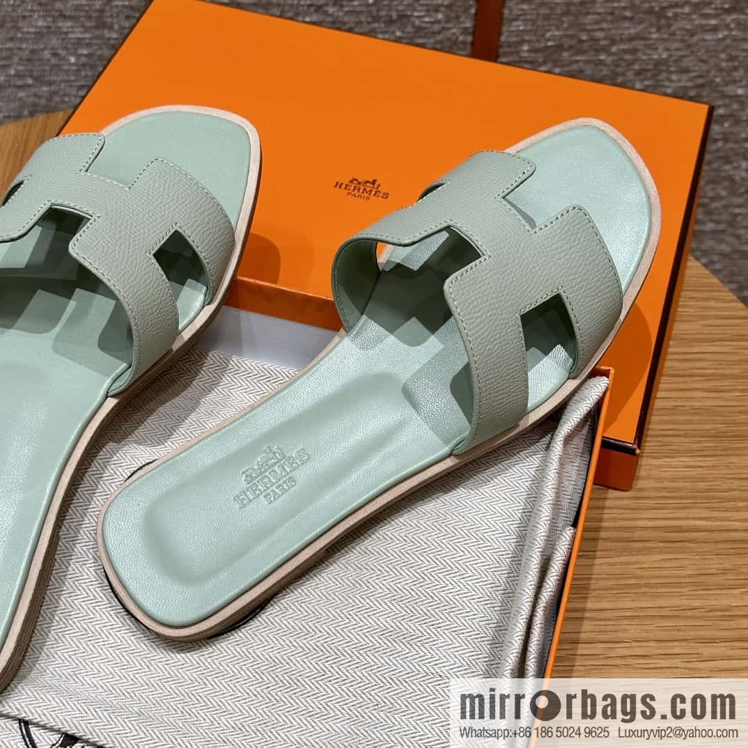 HERMES 181 Oran Sandals, Mint Green/6u/Menthe Palm Print/Epsom