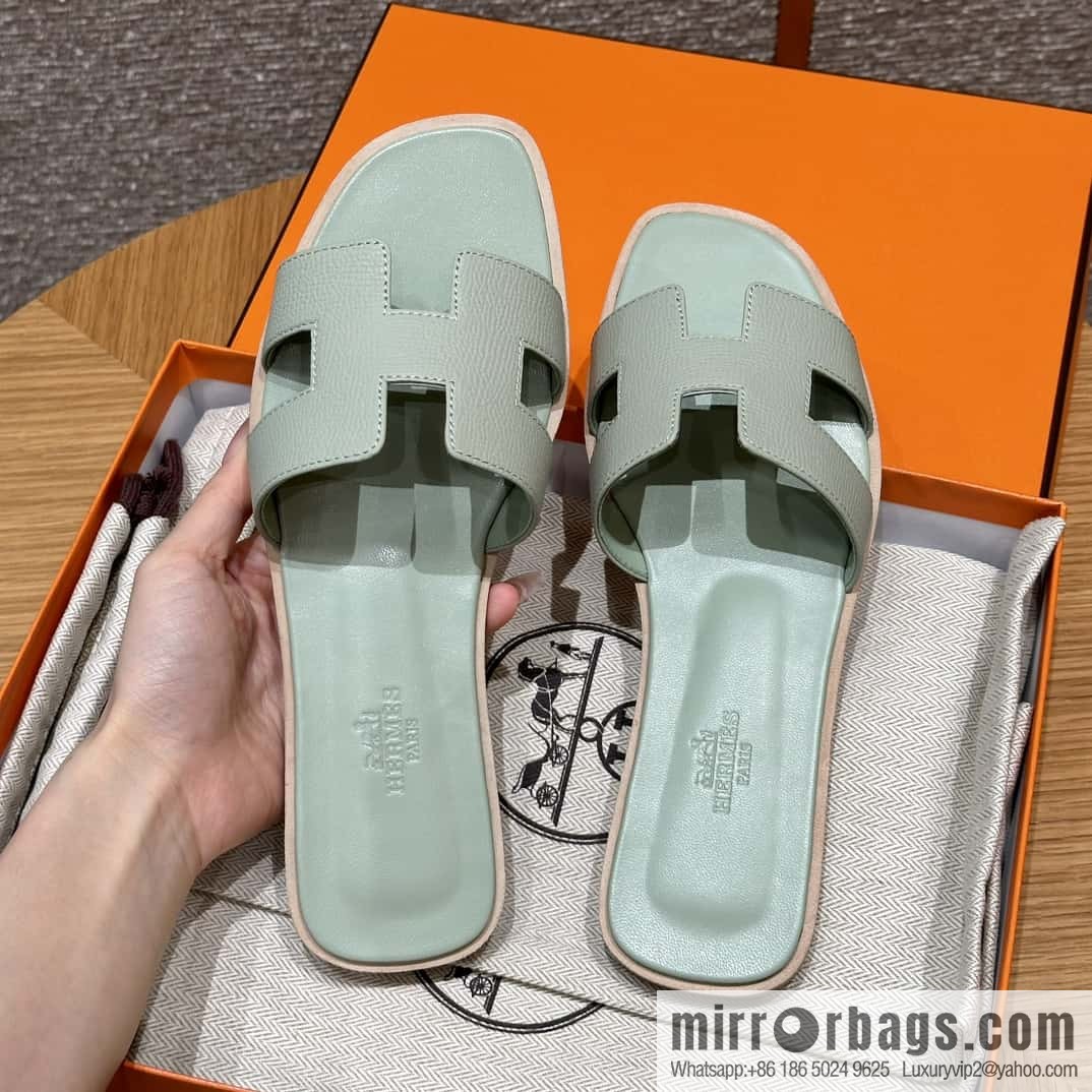 HERMES 181 Oran Sandals, Mint Green/6u/Menthe Palm Print/Epsom