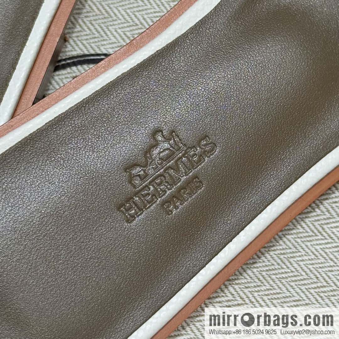 HERMES 181 Oran Slippers 01/Blanc/Pure White Epsom/Palmprint