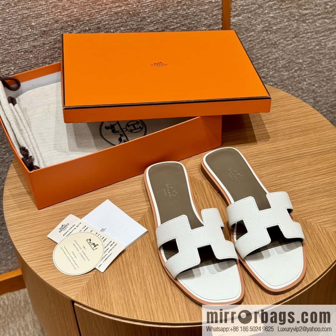 HERMES 181 Oran Slippers 01/Blanc/Pure White Epsom/Palmprint