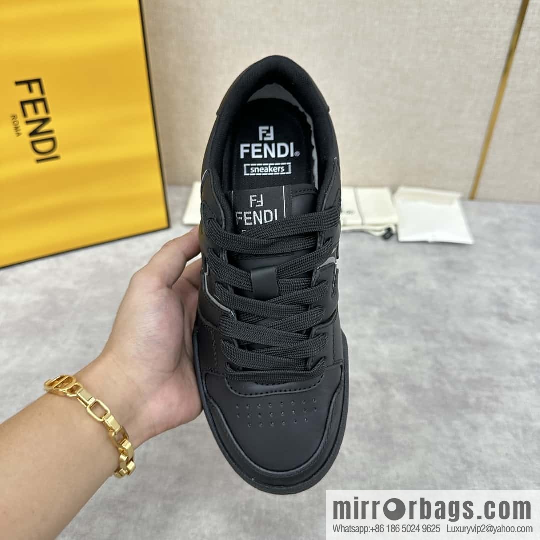 FD new products, couple models, retro contrasting sports shoes and board shoes.