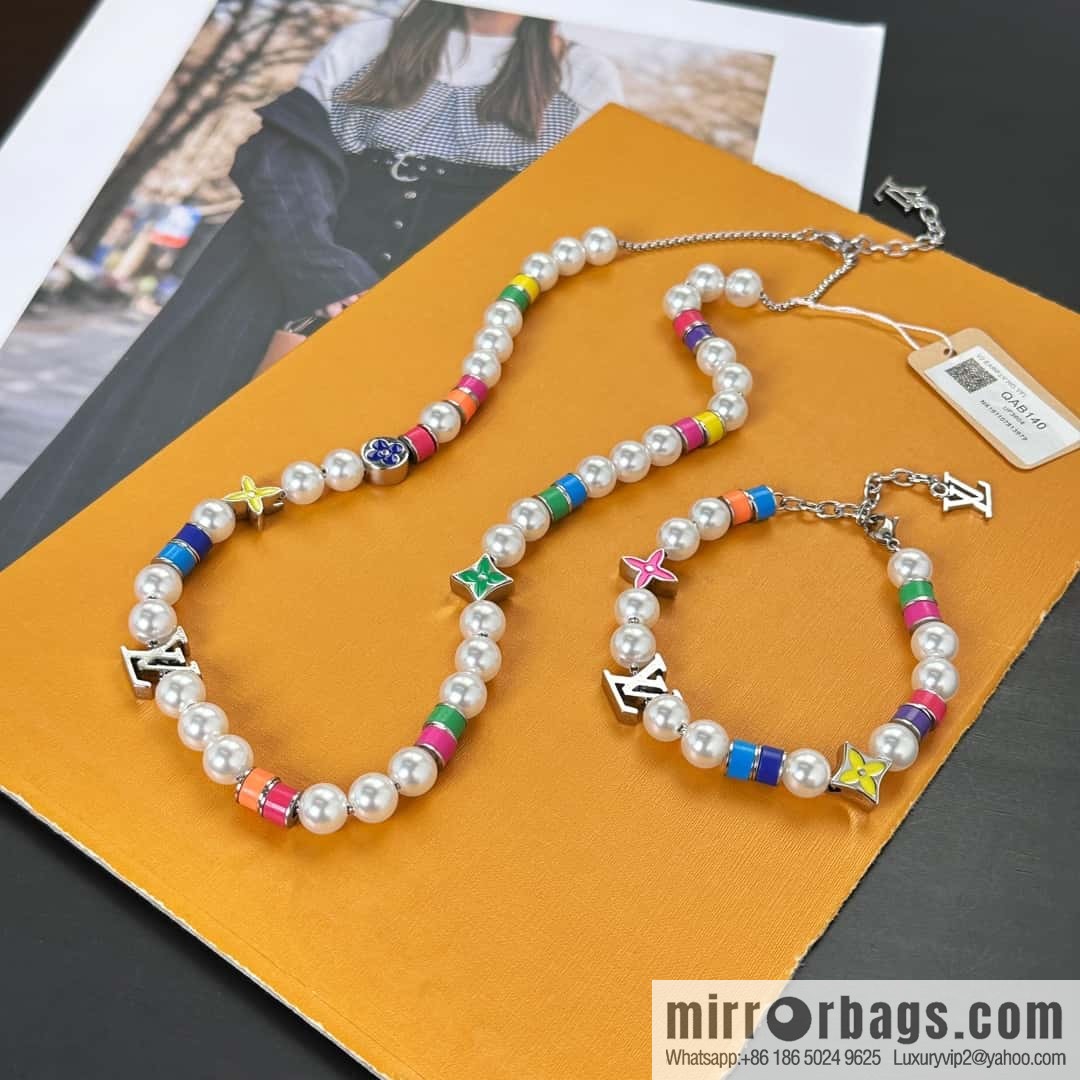 ❗️New ❗️ LV Louis Vuitton MNG PEARLS PARTY Necklace, Bracelet  ☀️