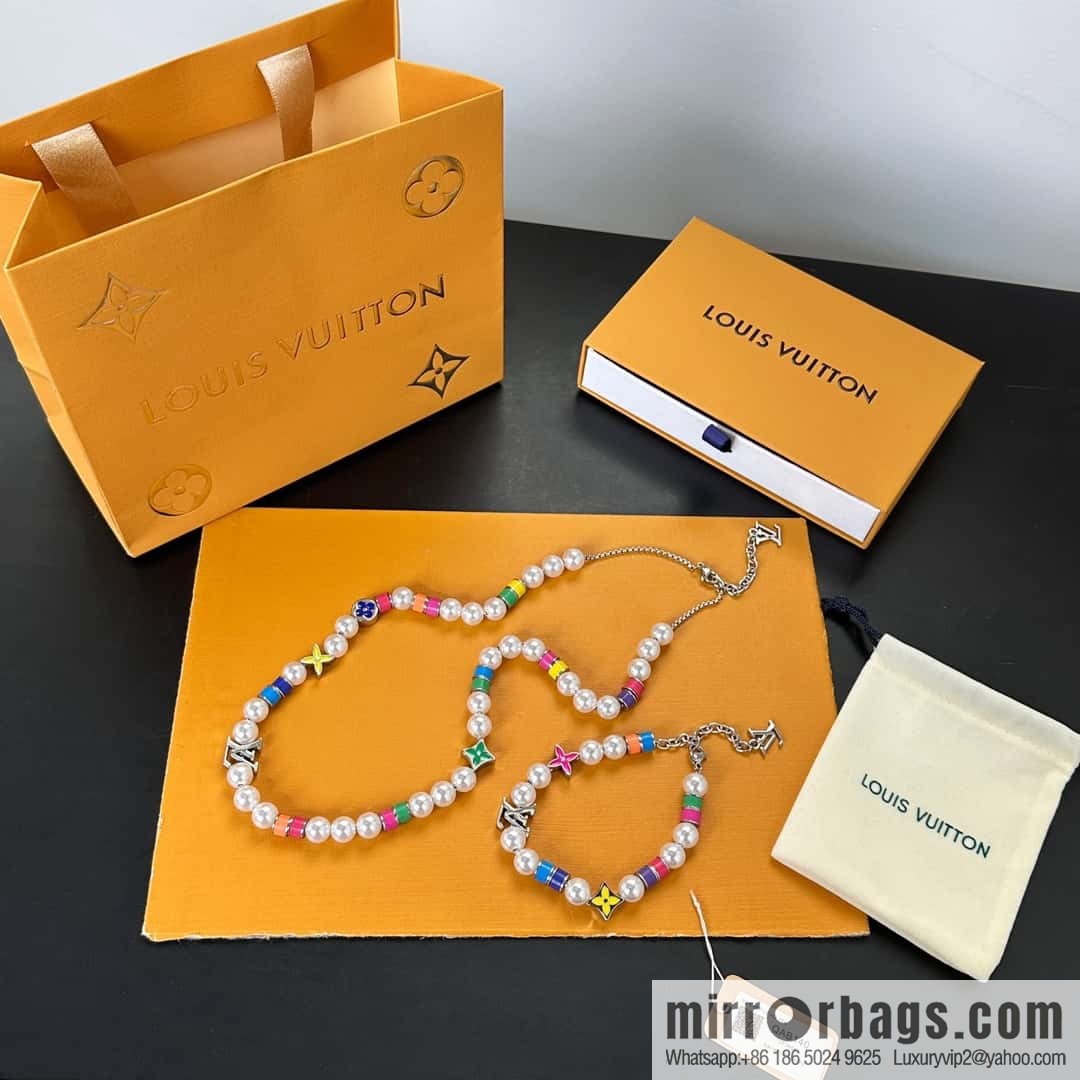 ❗️New ❗️ LV Louis Vuitton MNG PEARLS PARTY Necklace, Bracelet  ☀️