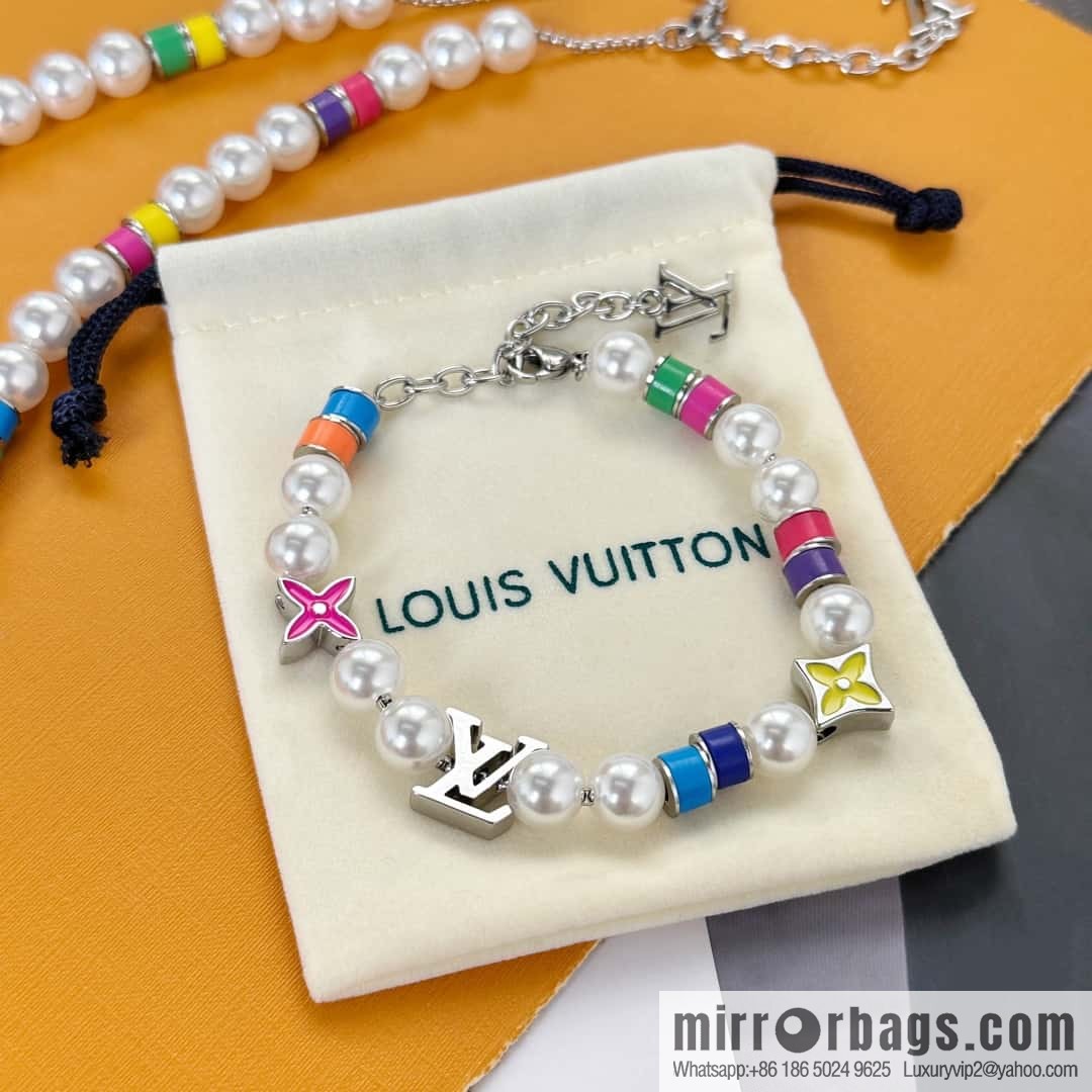 ❗️New ❗️ LV Louis Vuitton MNG PEARLS PARTY Necklace, Bracelet  ☀️