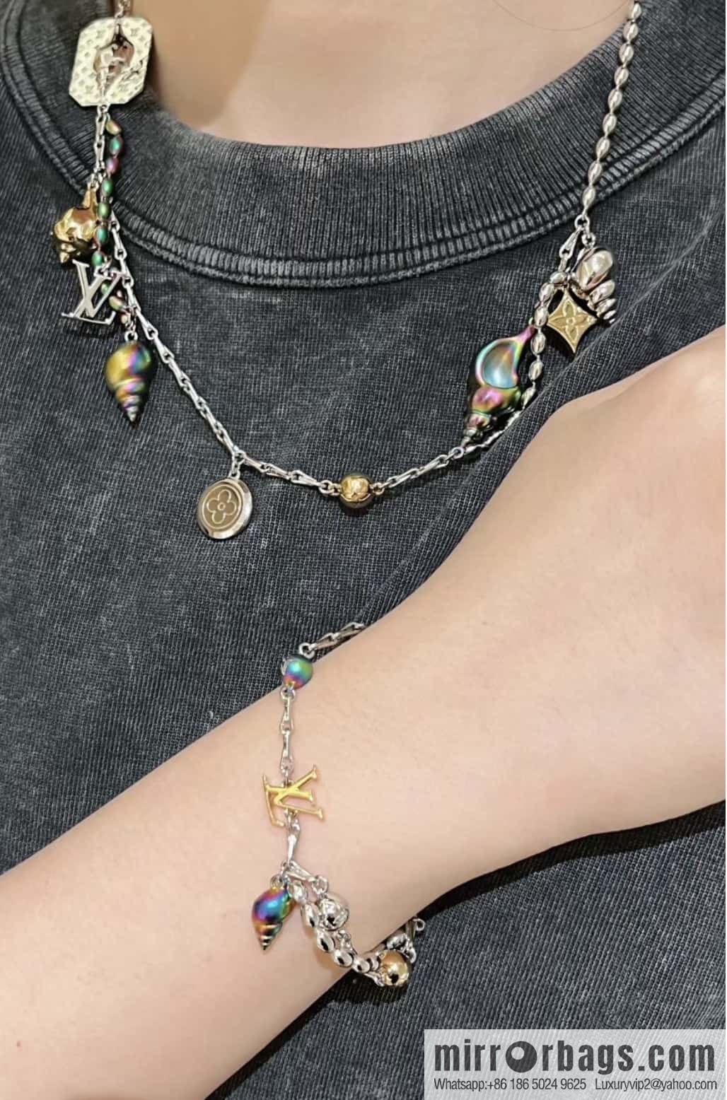 ❗️New ❗️ LV Louis Vuitton MNG PEARLS PARTY Necklace, Bracelet ☀️