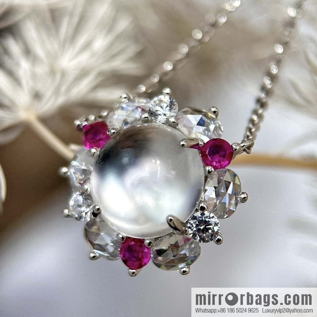 ❗️New ❗️ ☀️ color treasure three red diamond foam jade necklace ☀️
