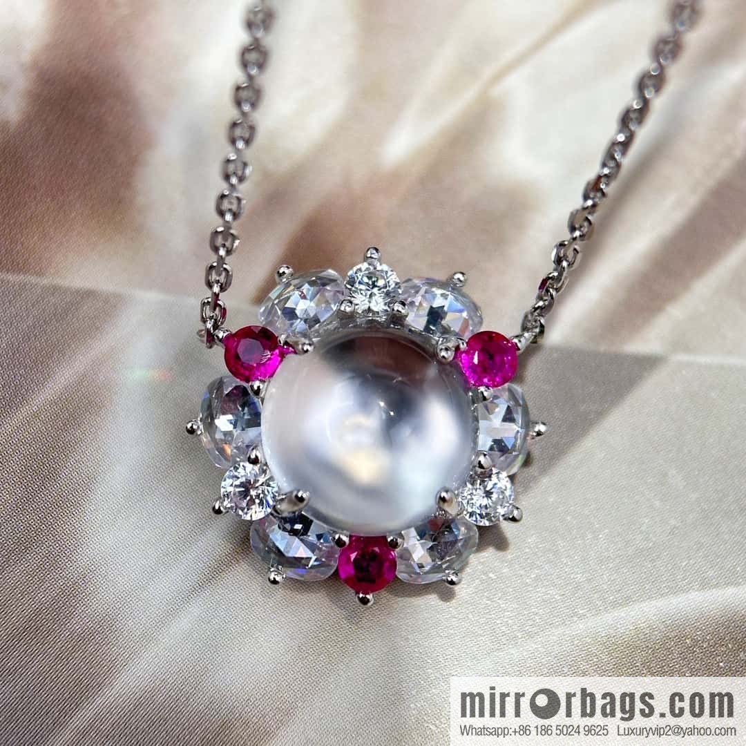 ❗️New ❗️ ☀️ color treasure three red diamond foam jade necklace ☀️