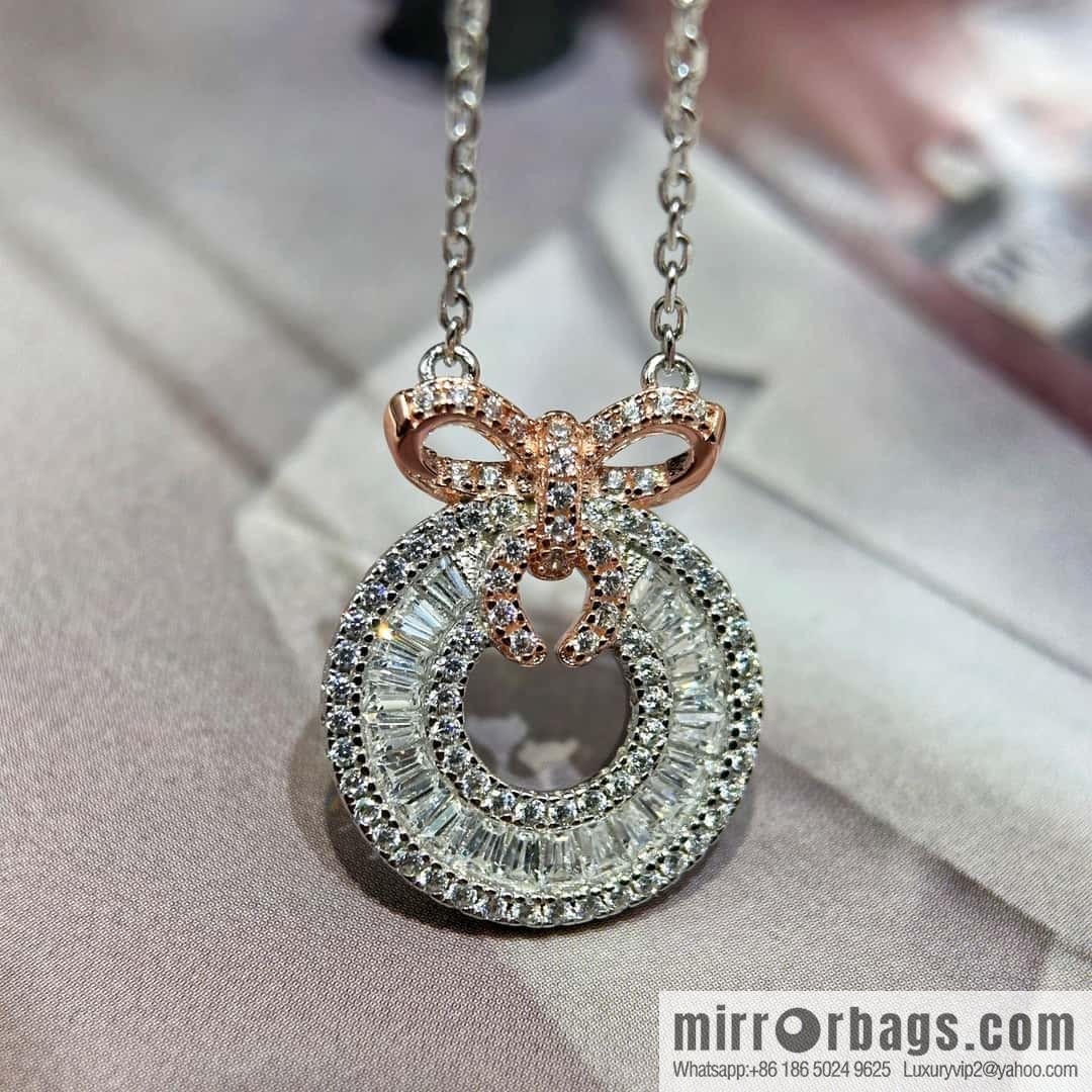 ❗️New ❗️ ☀️ Rose Gold Round Bow Necklace