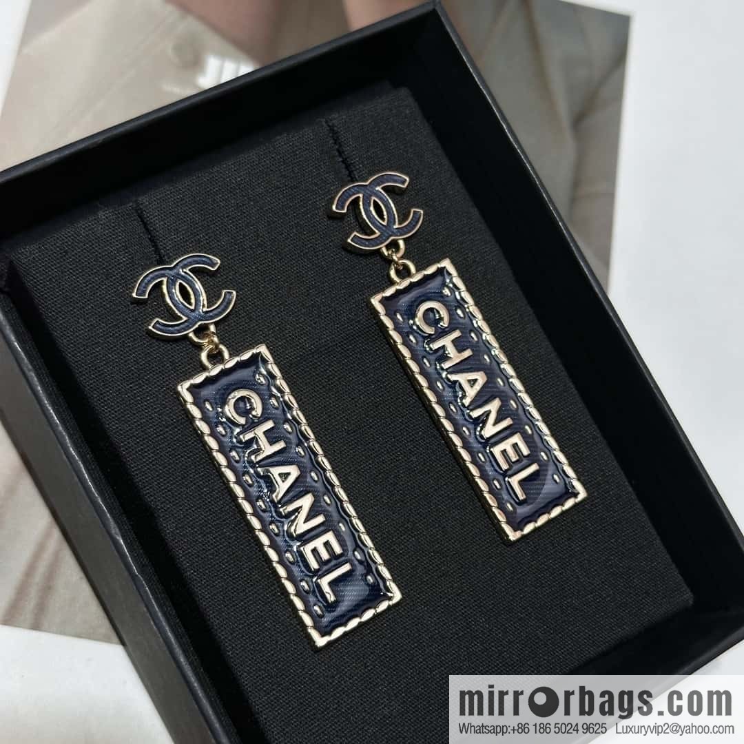 ❗️New ❗️☀️ new ☑️ chanel c2 double c denim strip letter stud earrings ☀️