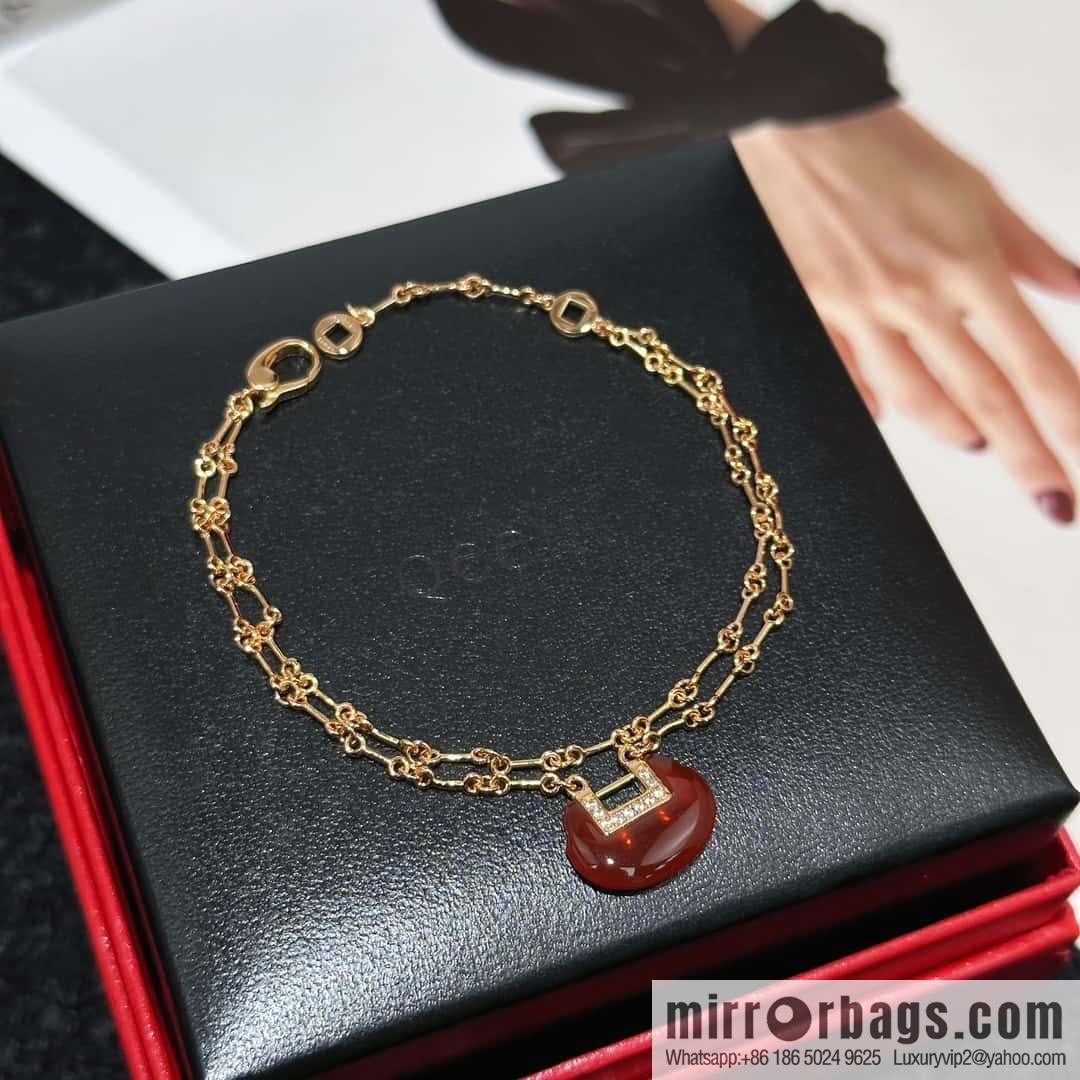 ❗️New ❗️ ☀️ Original ☀️ Qeelin Kirin Petite Wulu Red Agate White Fritillary Ruyi Safety Lock Bracelet ☀️