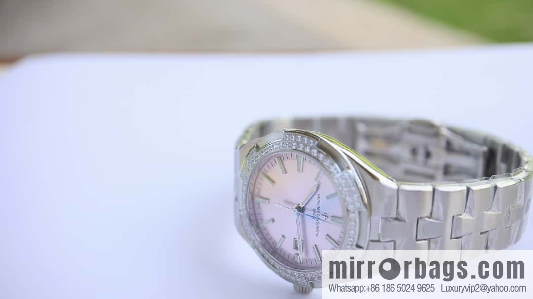 VC Vacheron Constantin's new Overseas vertical and horizontal series [Model] 4600V/4605v-200R/ACAL.1088/1 self-winding integrated movement