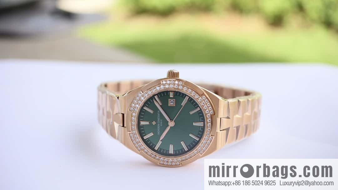 VC Vacheron Constantin's new Overseas vertical and horizontal series [Model] 4600V/4605v-200R/ACAL.1088/1 self-winding integrated movement