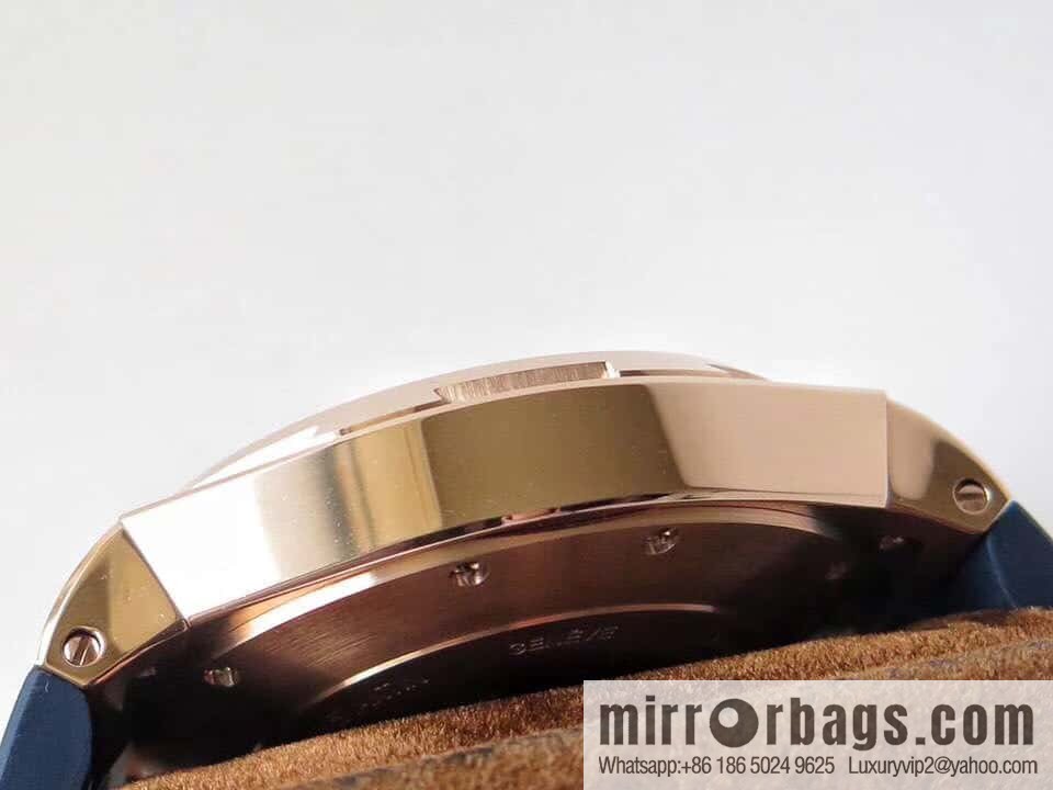 TWA Vacheron Constantin, a replica of the multifunctional watch 1222 - SC movement