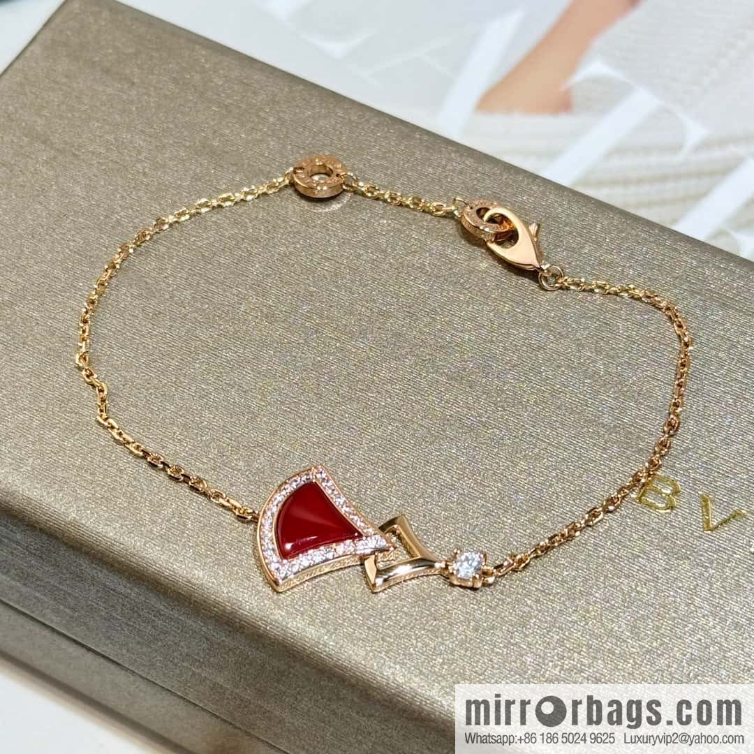 ❗️New ❗️ ☀️☀ BVLGARI DIVAS'DREAM Chalcedony Fan Bracelet with Diamonds ☀️