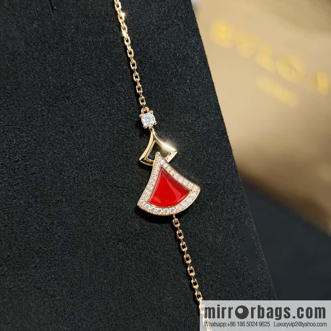 ❗️New ❗️ ☀️☀ BVLGARI DIVAS'DREAM Chalcedony Fan Bracelet with Diamonds ☀️