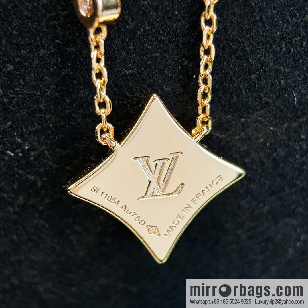 ❗️New ❗️ ☀ Original ☀ Louis Vuitton Louis Vuitton rhombus gray shell necklace ☀