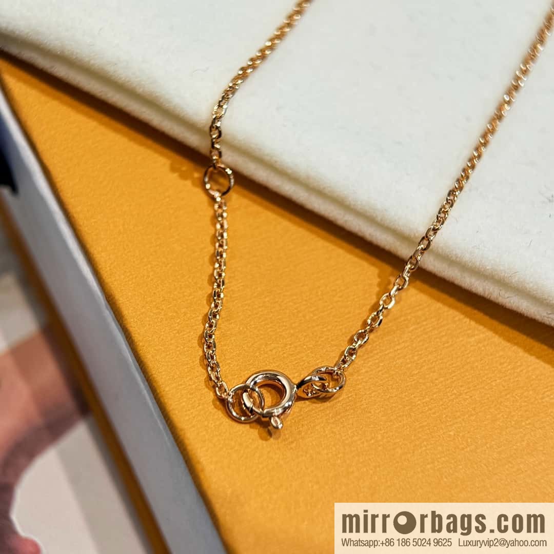 ❗️New ❗️ ☀ Original ☀ Louis Vuitton Louis Vuitton rhombus gray shell necklace ☀
