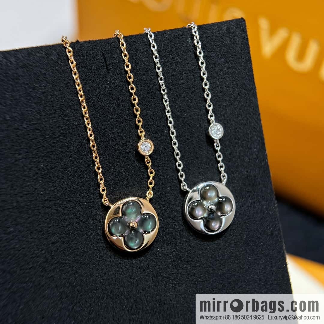 ❗️New ❗️ ☀ Original ☀ Louis Vuitton Louis Vuitton rhombus gray shell necklace ☀