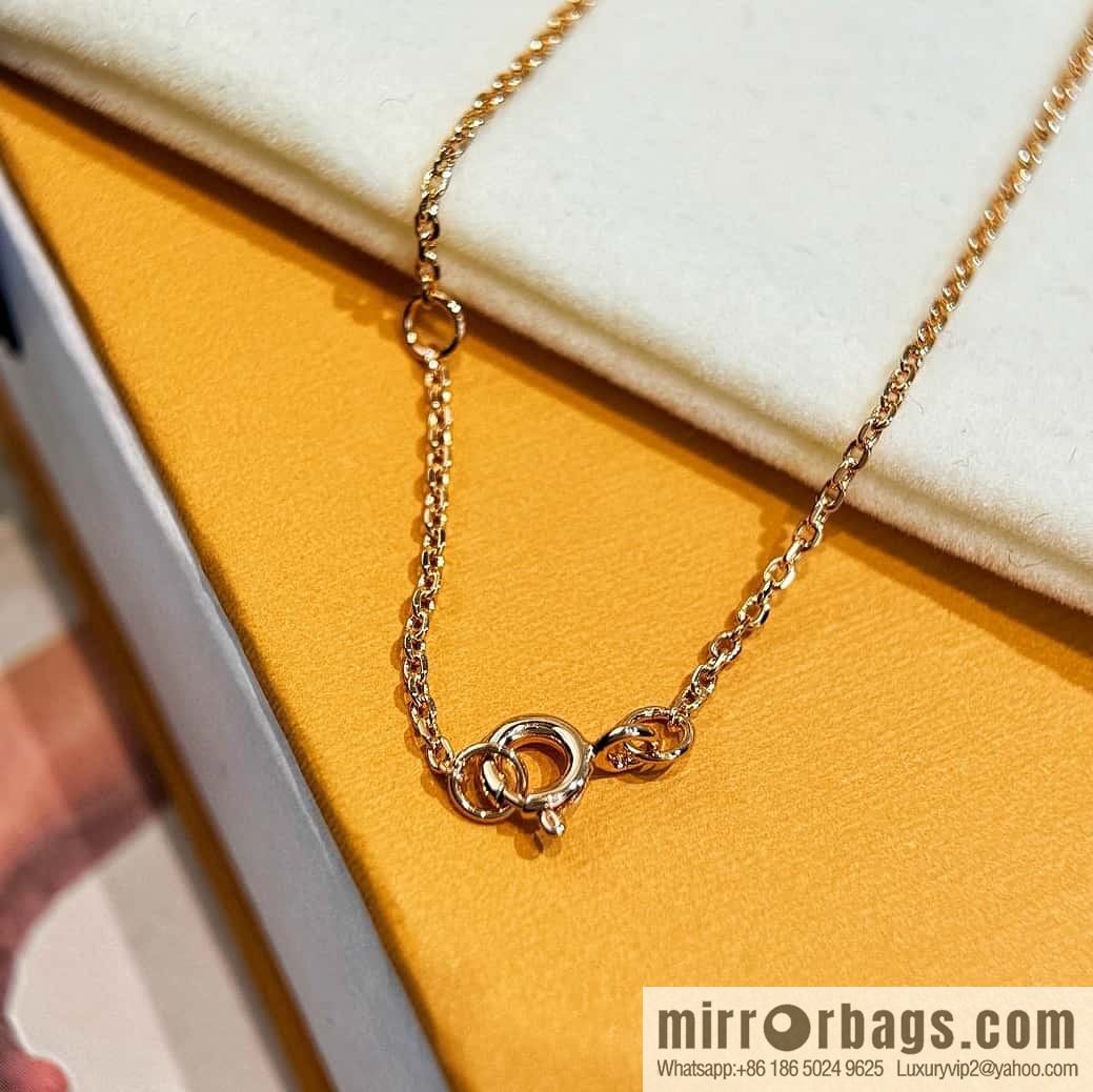 ❗️New ❗️ ☀ Original ☀ Louis Vuitton Louis Vuitton rhombus gray shell necklace ☀