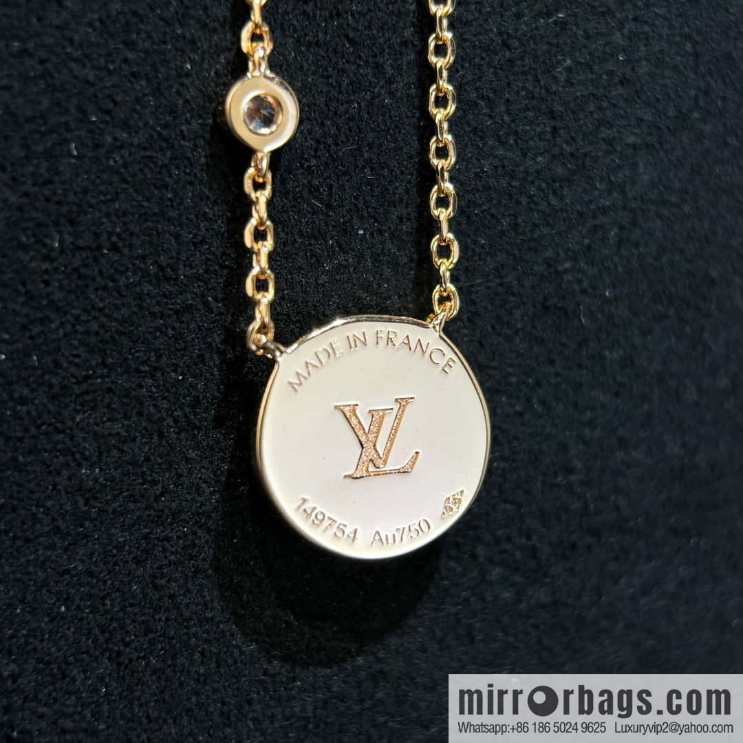 ❗️New ❗️ ☀ Original ☀ Louis Vuitton Louis Vuitton rhombus gray shell necklace ☀