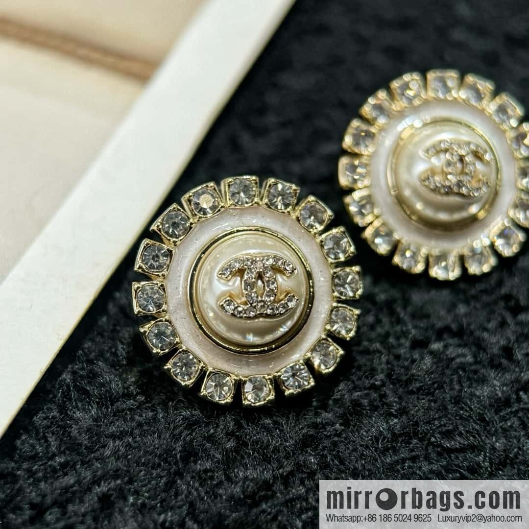 New ☑️ CHANELC1 double C full diamond pearl earrings