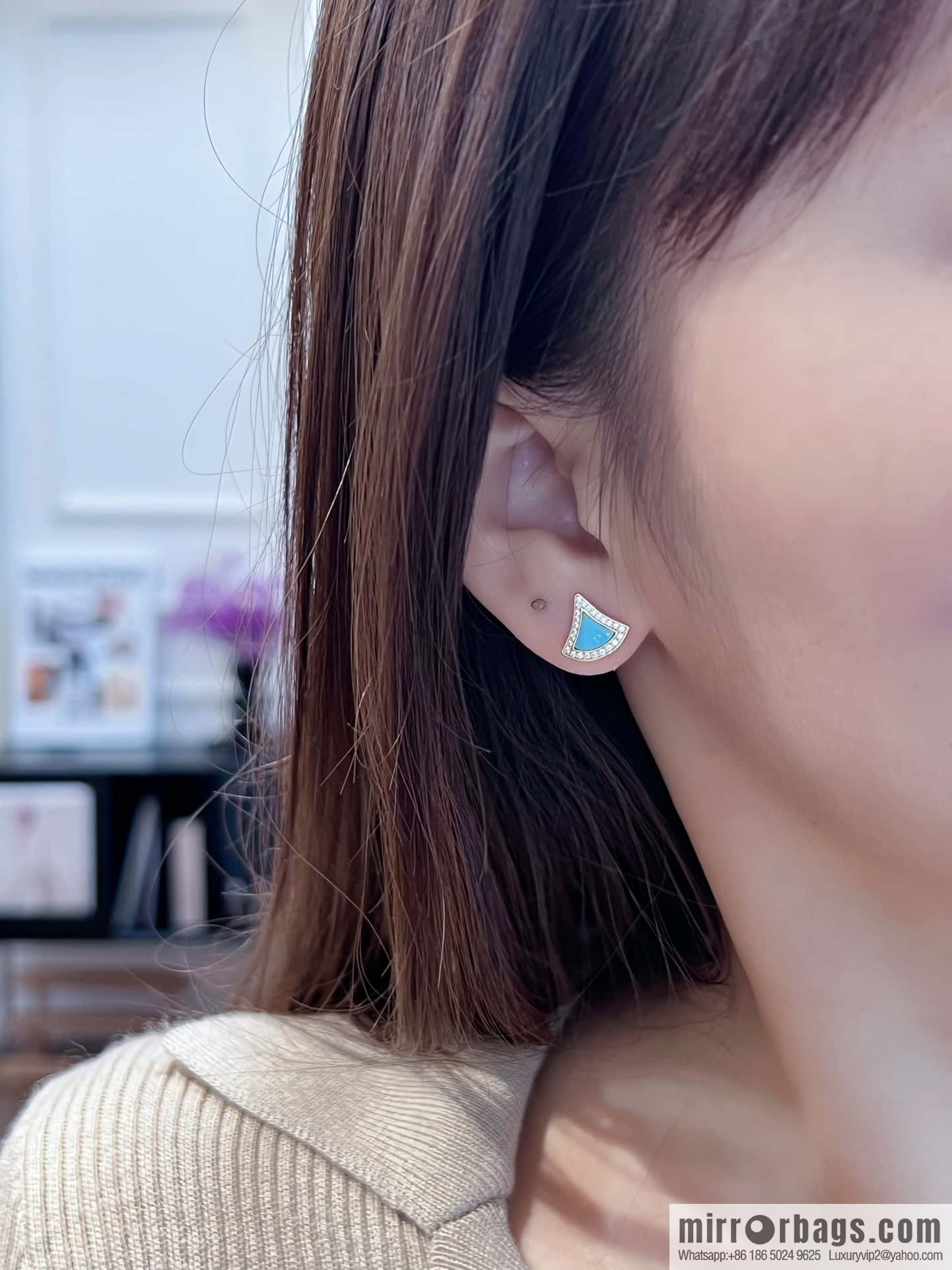 ❗️New ❗️ ☀️ BVLGARI DIVAS'DREAM with Diamond Chalcedony Turquoise Fan Stud Earrings ☀️