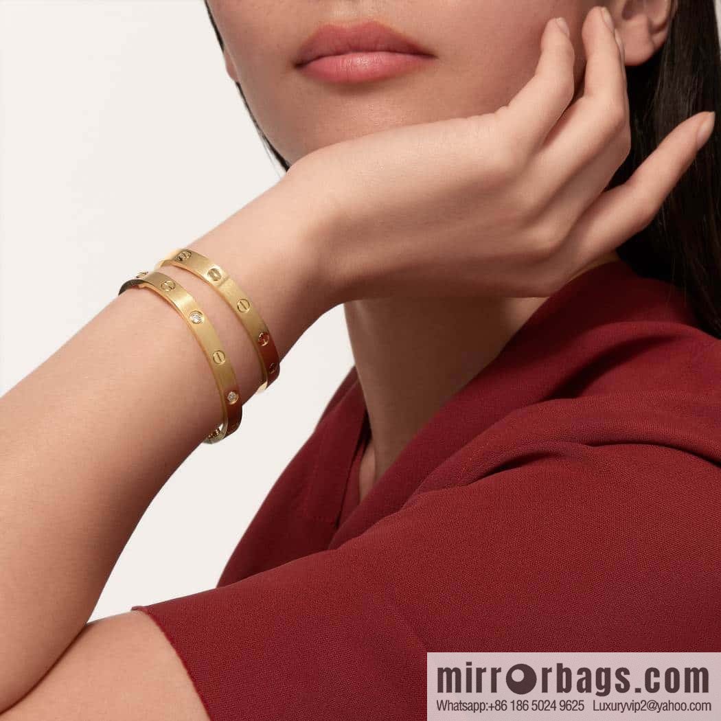 ❗️New ❗️ ☀️ ☀️ Cartier brushed LOVE bracelet ☀️