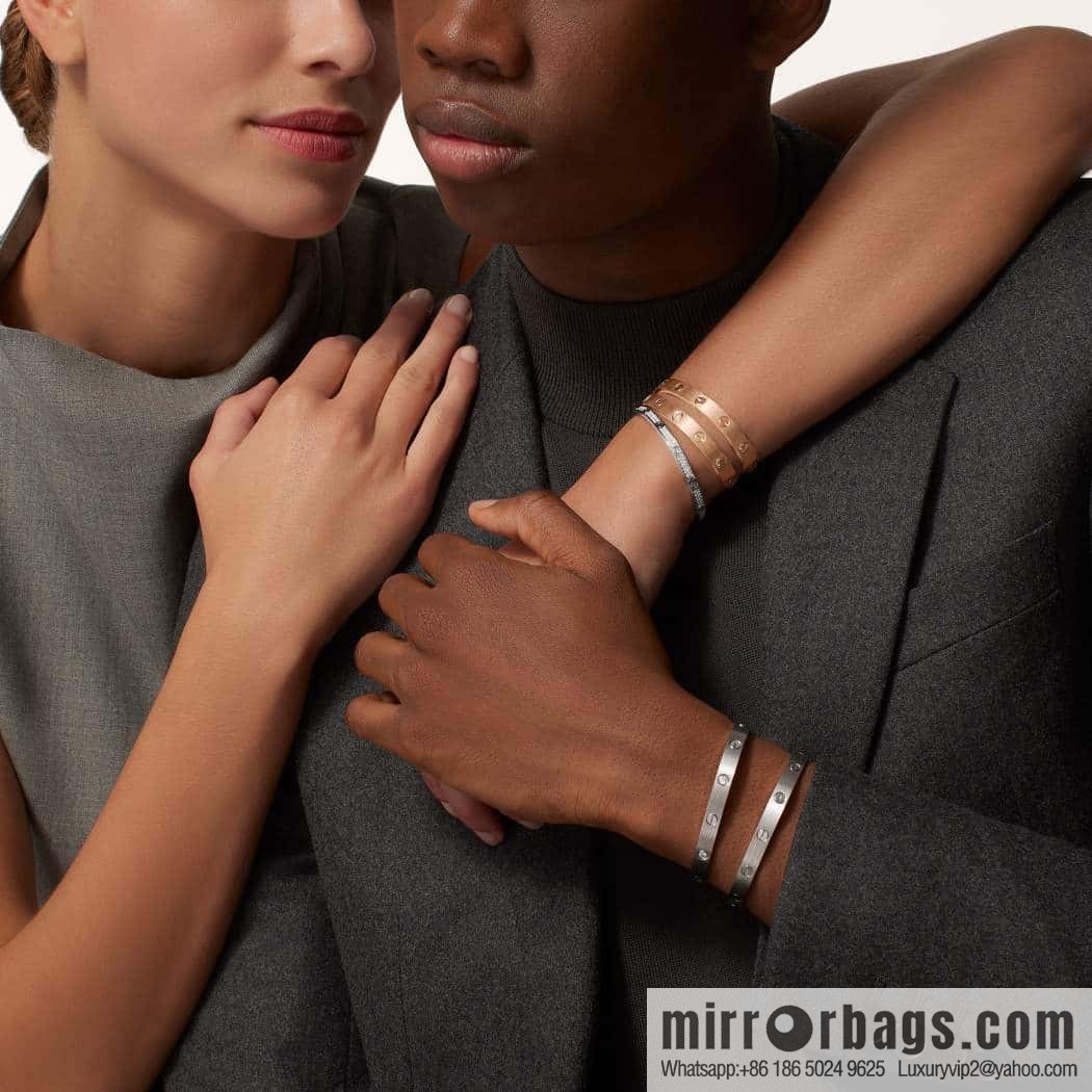 ❗️New ❗️ ☀️ ☀️ Cartier brushed LOVE bracelet ☀️