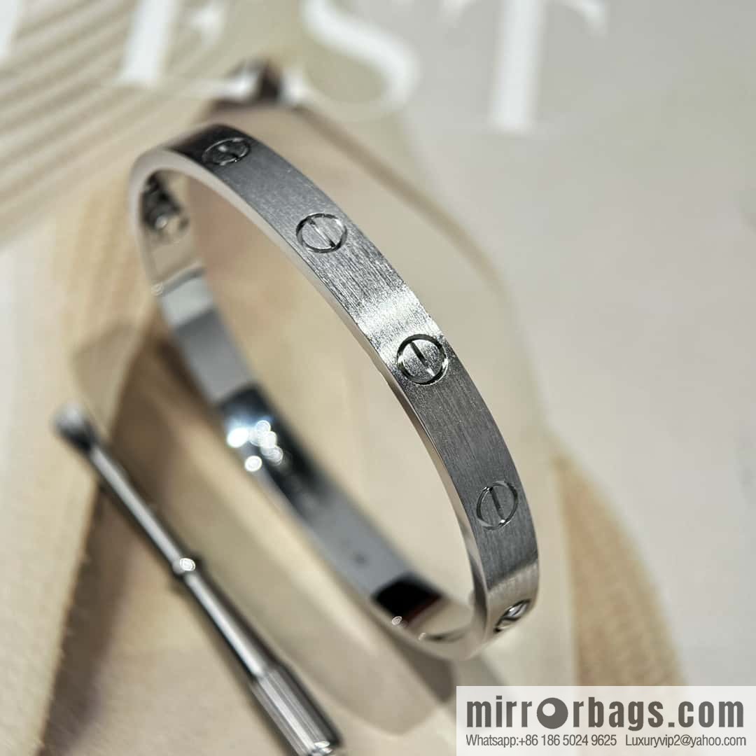 ❗️New ❗️ ☀️ ☀️ Cartier brushed LOVE bracelet ☀️