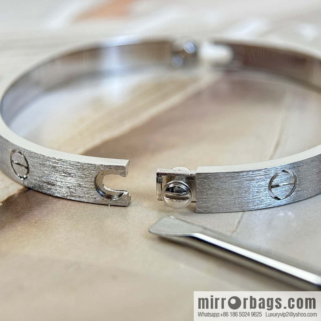 ❗️New ❗️ ☀️ ☀️ Cartier brushed LOVE bracelet ☀️