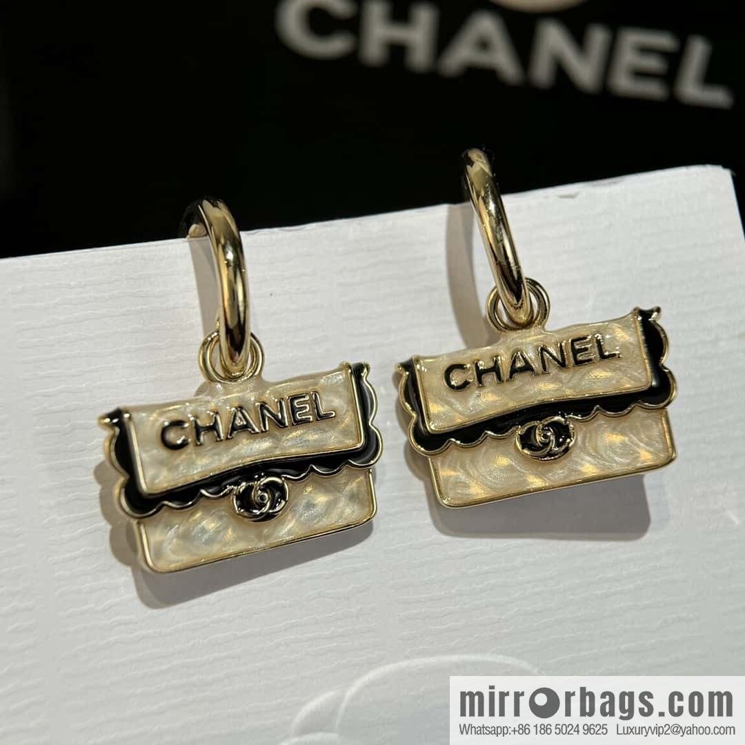 ❗️New ❗️☀️ New ☑️ Chanel c2 double c bag 👜 stud earrings ☀️
