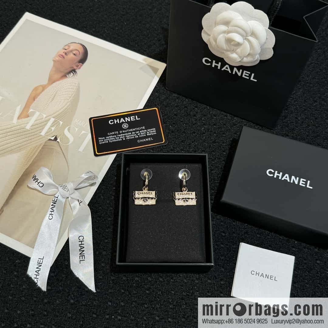 ❗️New ❗️☀️ New ☑️ Chanel c2 double c bag 👜 stud earrings ☀️