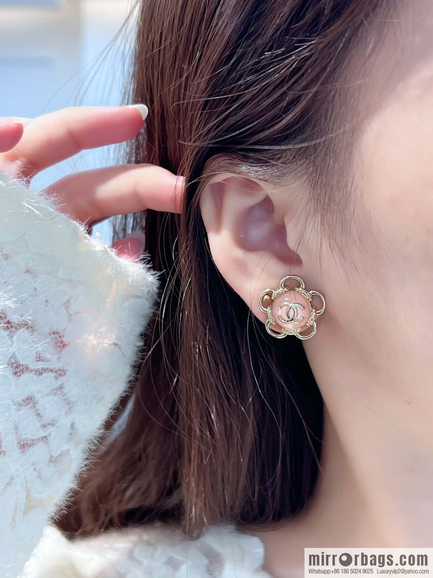 ❗️New ❗️☀️ new ☑️ Chanel double c flower stud earrings ☀️