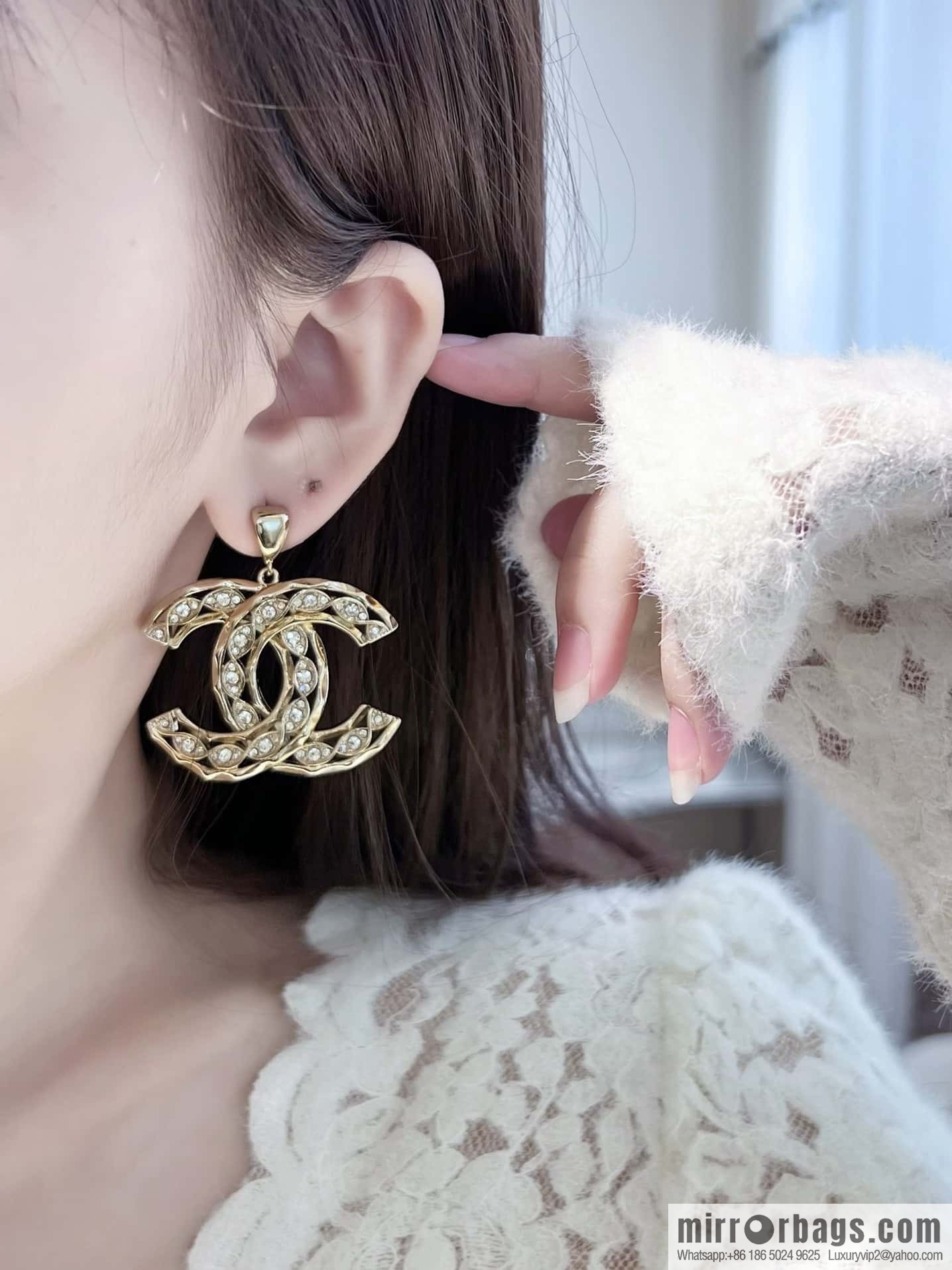❗️New ❗️ ☀️ new ☑️ Chanel C2 gold double c stud earrings ☀️