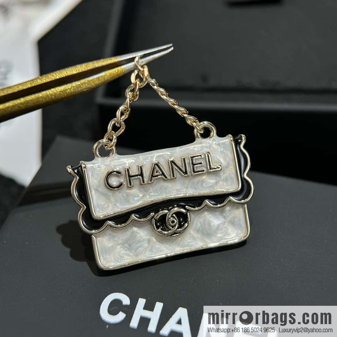 ❗️New ❗️☀️ New ☑️ Chanel bag brooch ☀️