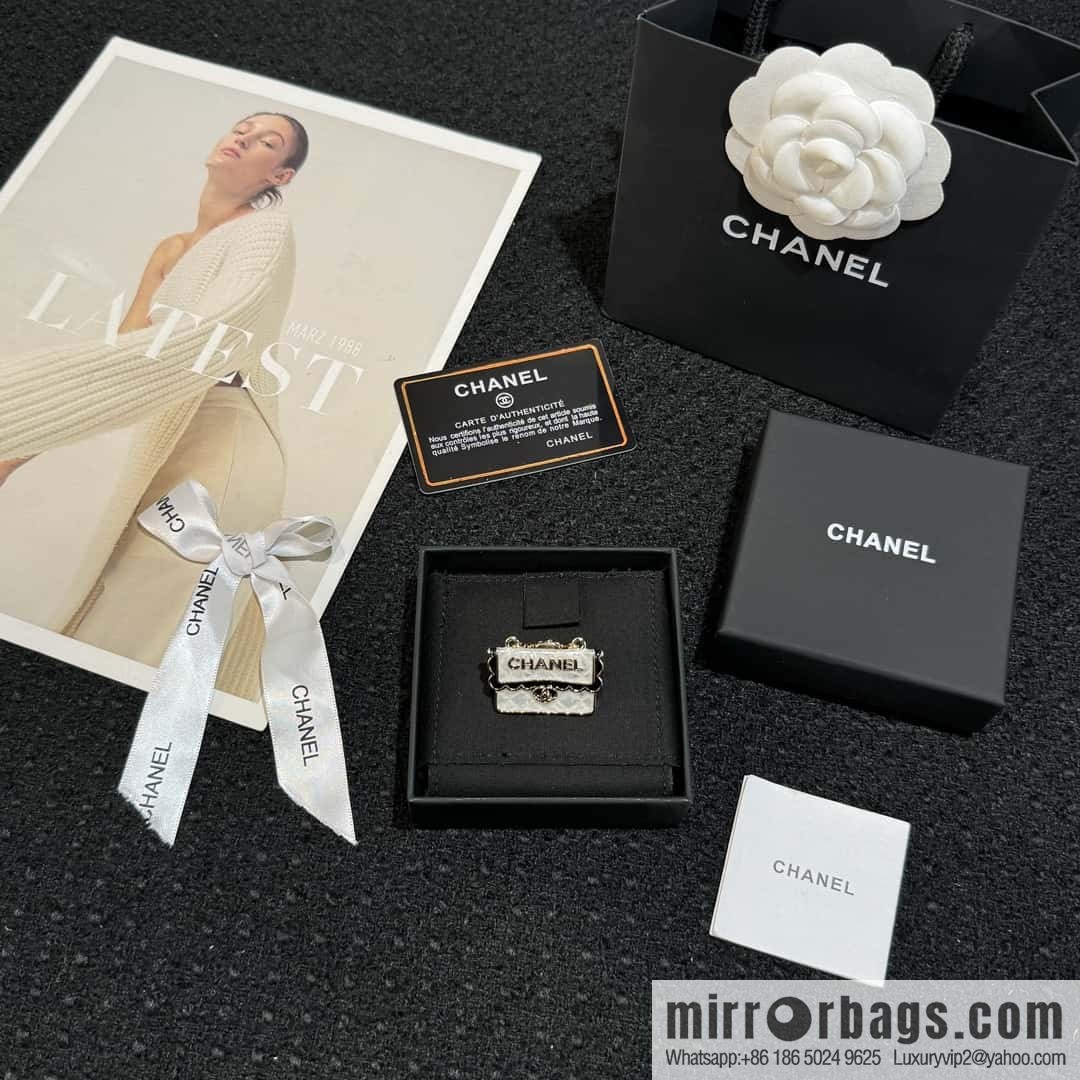 ❗️New ❗️☀️ New ☑️ Chanel bag brooch ☀️