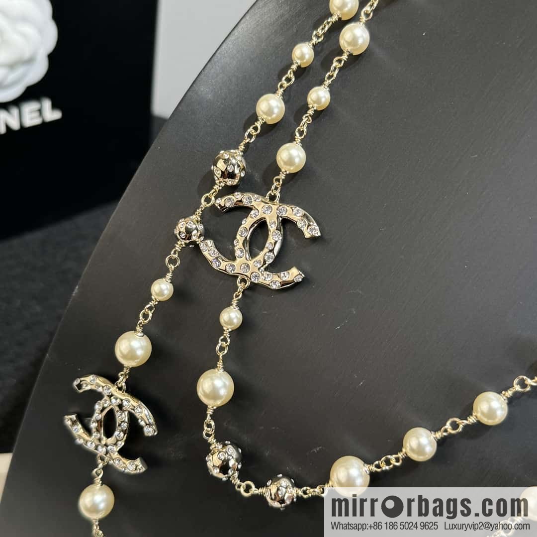 ❗️New ❗️ Chanel sweater chain necklace ☀️ new ☑️ Chanel double c pearl sweater chain necklace ☀️