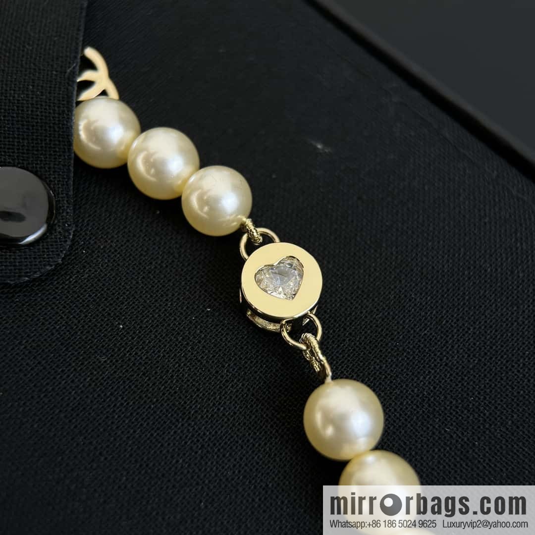❗️New ❗️ Chanel necklace ☀️ new ☑️ Chanel double c pearl necklace ☀️