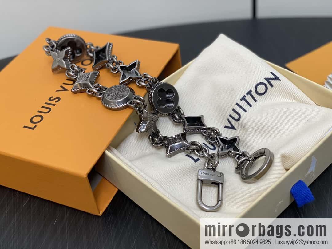 Lv's Crow Heart Chain, Versatile M02031 Season's New WESTERN Belt Chain and Bags